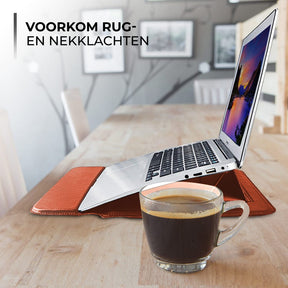 Laptophoes 14 inch - Classic Ergonomische Sleeve - Bruin Leer - 123laptophoezen.nl