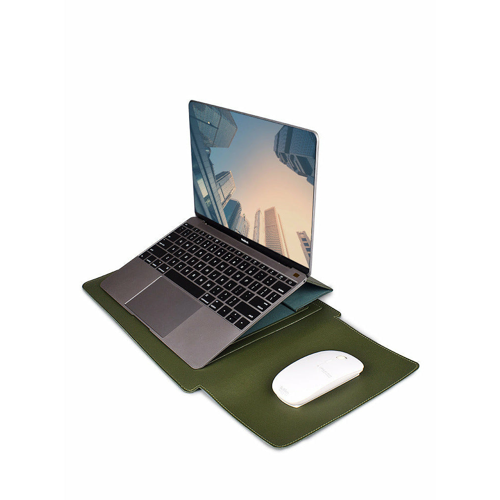 Laptophoes 14 inch - Ergonomische Sleeve met Muismat - Groen Leer - 123laptophoezen.nl